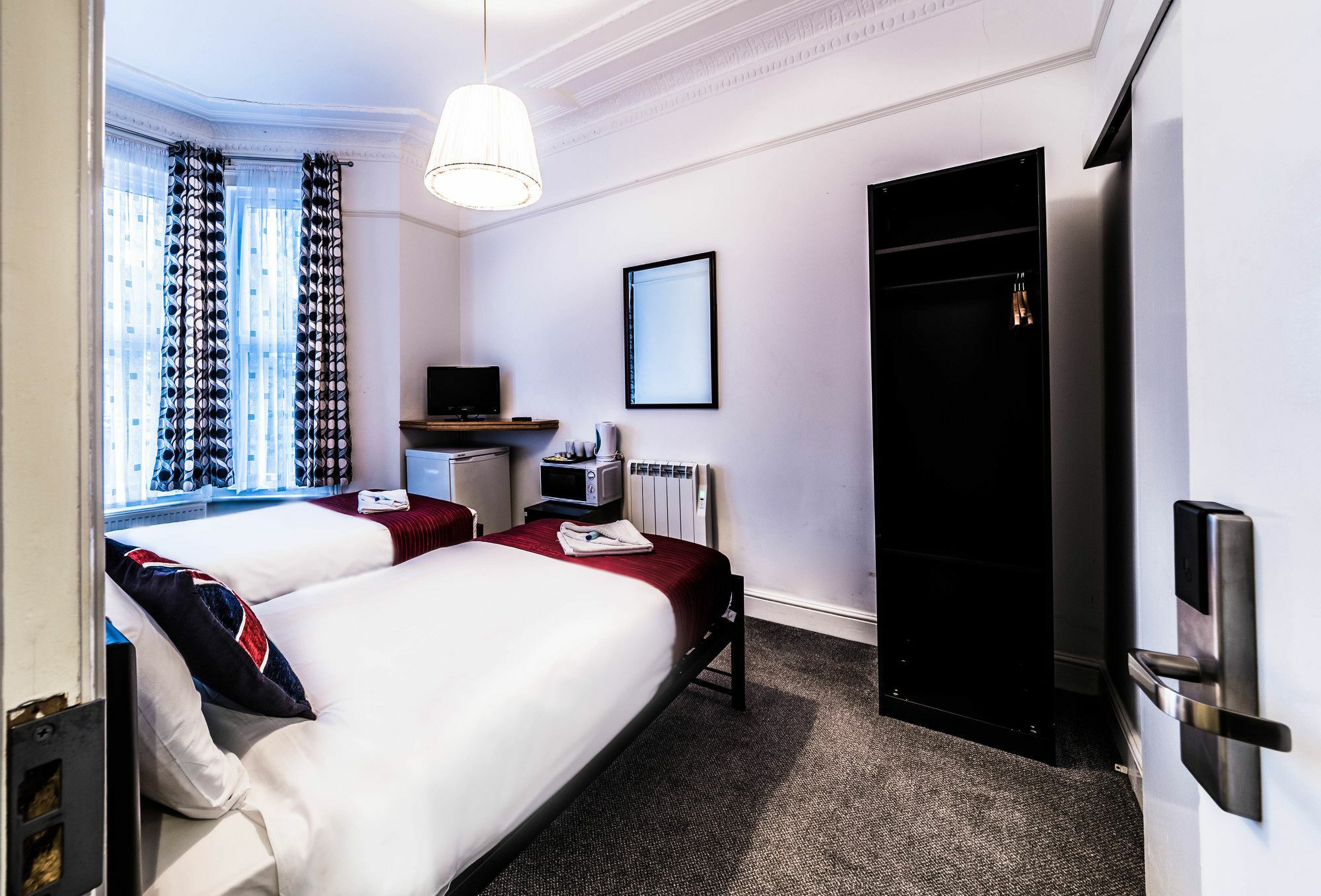 Hellenic Hotel By Saba London Exterior photo
